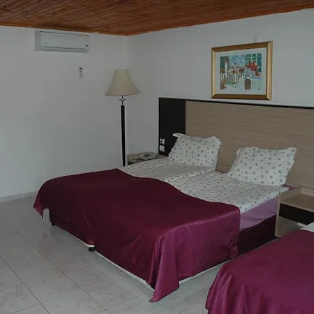 Szálloda Altinkum 3*