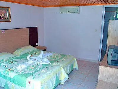 Altinkum Otel Side