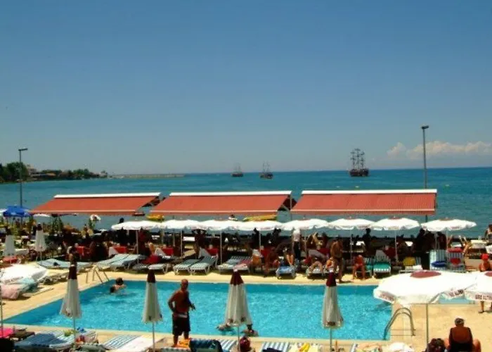 מלון Altinkum סייד