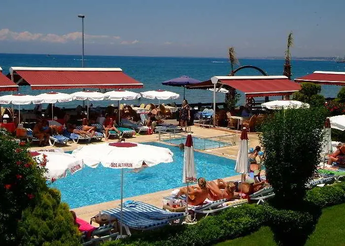 Altinkum Hotel 3*
